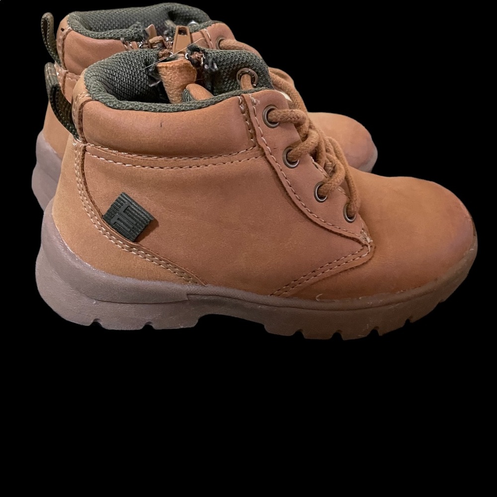 London Fog Boots for TODDLERS 8C